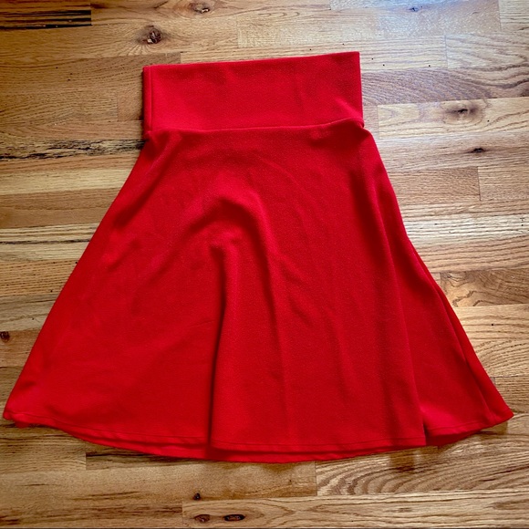 LuLaRoe Dresses & Skirts - Lularoe Lula Roe Red Skirt Medium M knee length